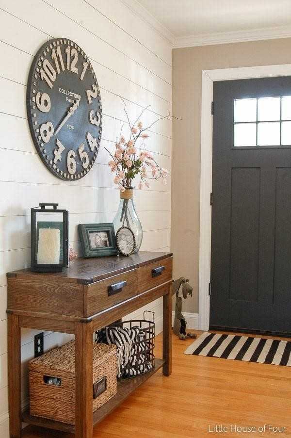 12 Essentials to Make Your Home’s Entryway Welcoming and Winning